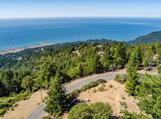 34 Vance Rd, Whitethorn, CA 95589