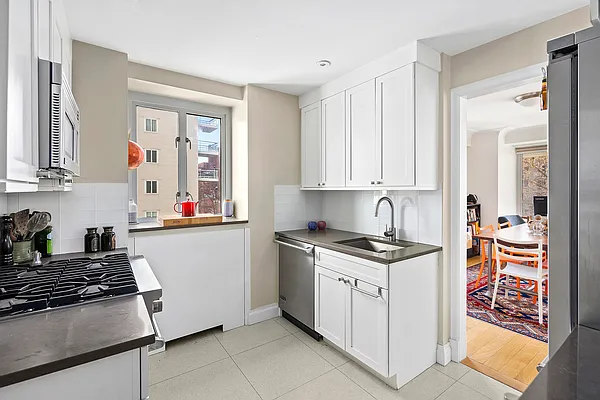 Rented by Corcoran | media 11