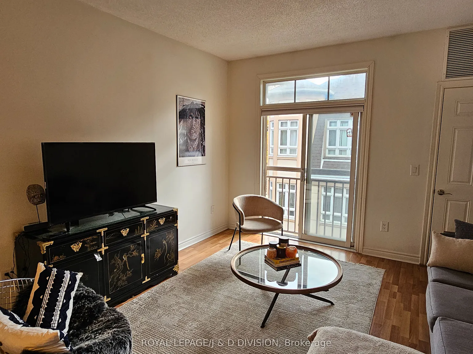 2 bed, $2,600 — Photo 3
