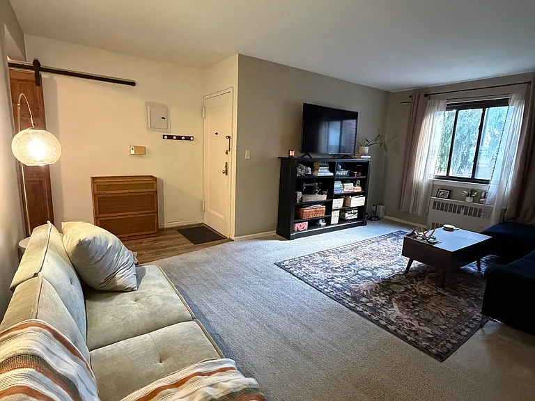 5 Lawrence Dr #C — Photo 5