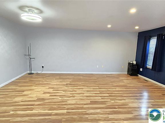 3rd image of 18 Jazz Cir