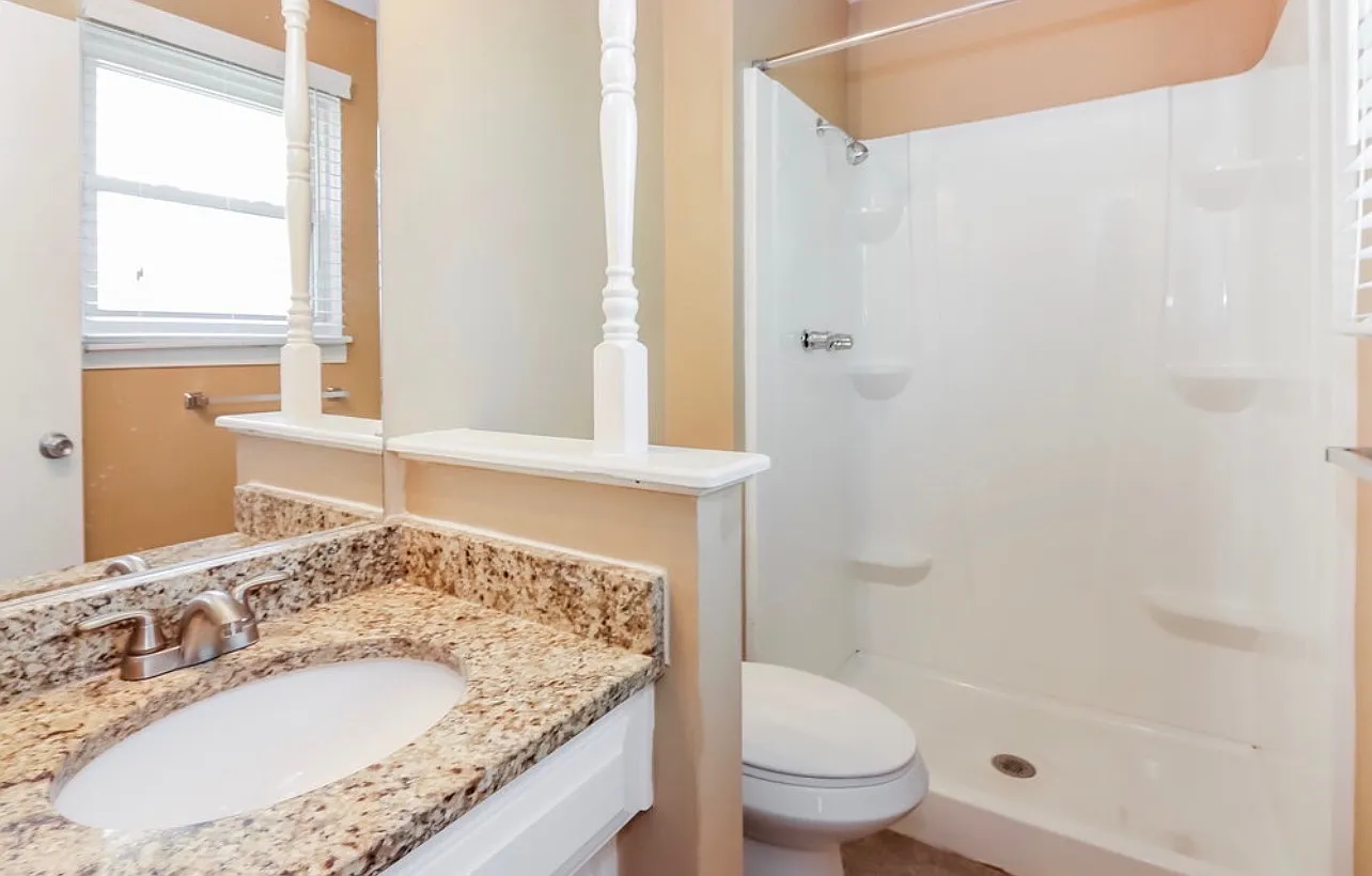 4 bed, 2866 sqft, $1,900 — Photo 2