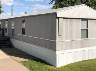 49 Carroll Wood Dr, Wood River, IL 62095