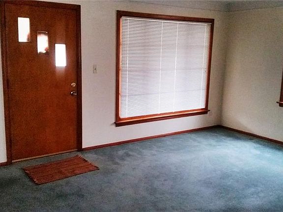 3rd image of 12315 Reindeer Ave
