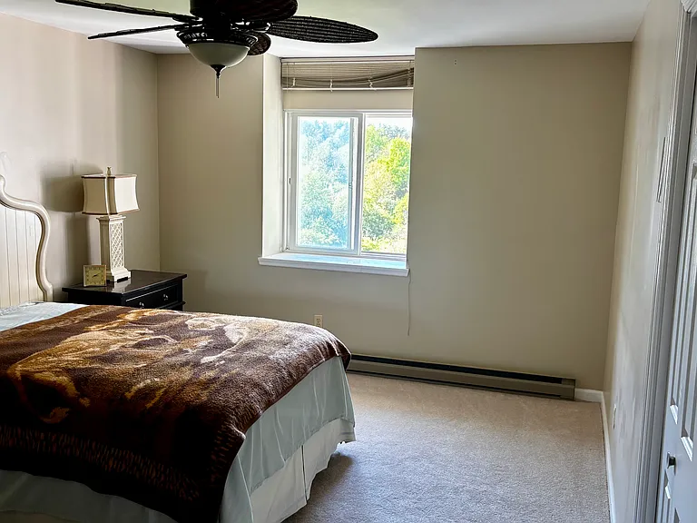 63 Bennett Cmn #63 — Photo 13