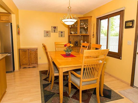 3rd image of 3020 Meyer Ct