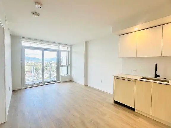 4th image of 13738 Central Ave #2110