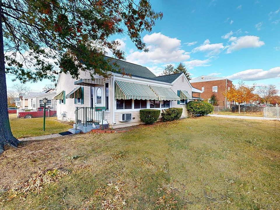 1st image of 219 Vanneman Blvd