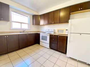 5126 Dundas St W #202, Toronto, ON M9A 1C2
