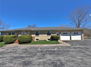 6423 Ridge Rd, Lockport, NY 14094