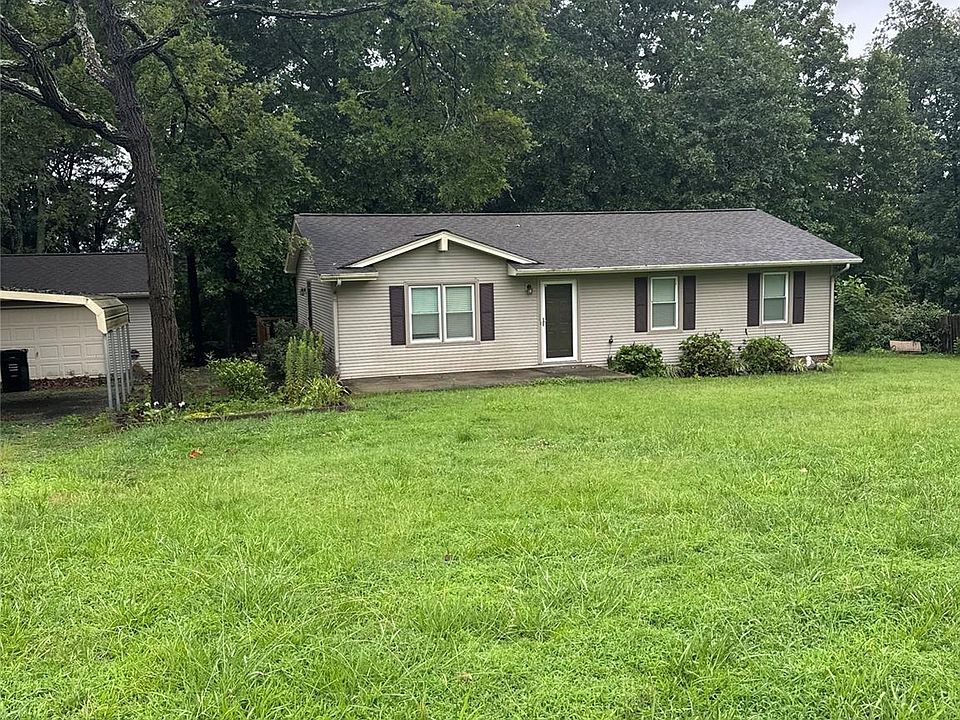 2nd image of 213 Cobblestone Ln NW