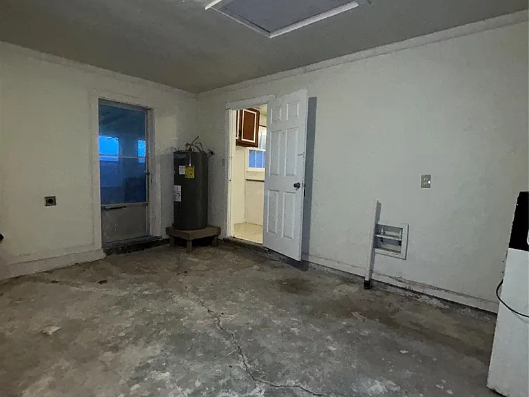 2018 N Avenue H — Photo 19