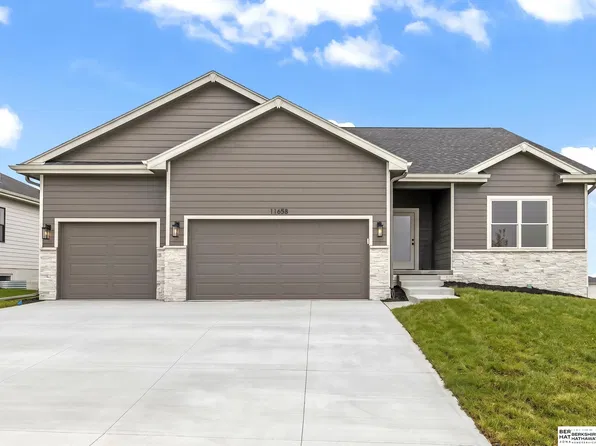 11658 S 124th Ave, Papillion, NE 68046