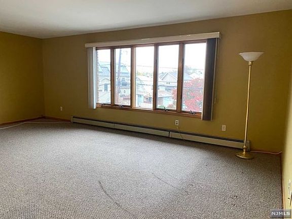 2nd image of 148 Tontine Ave #2