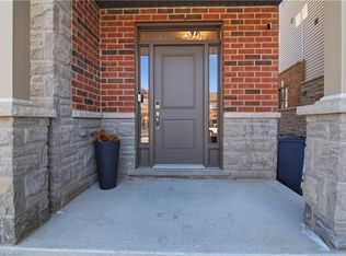 312 Humphrey St #45, Hamilton, ON L8B1W5