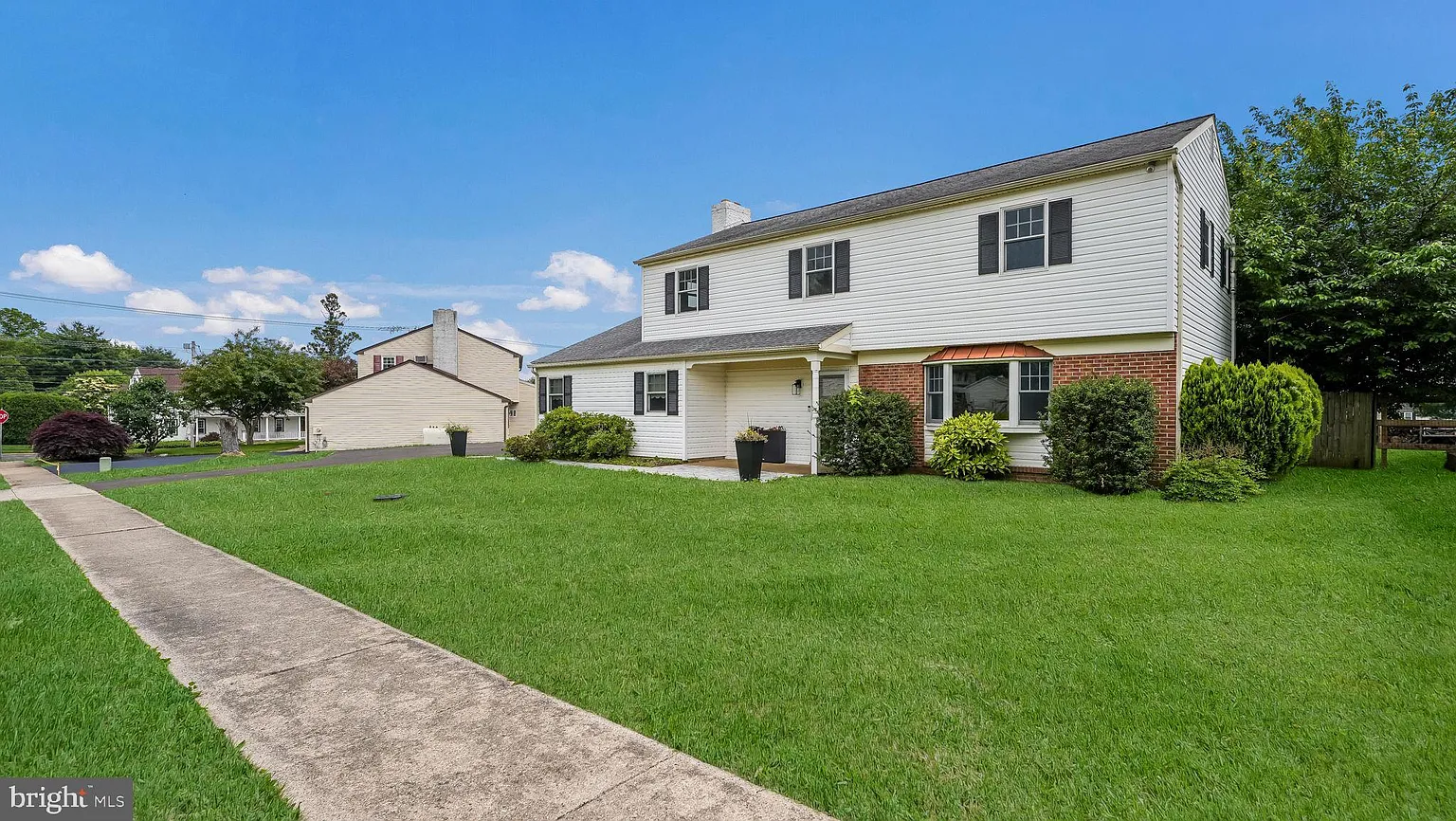 17 Rosemore Dr photo 1