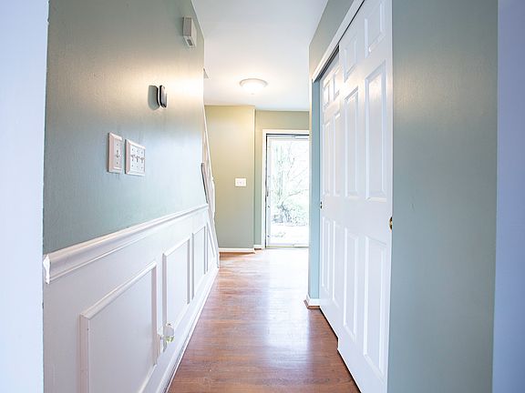 4th image of 1764 Persimmon Ct