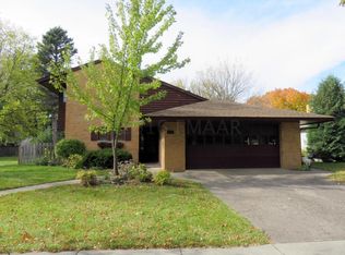 1617 7th St S, Fargo, ND 58103