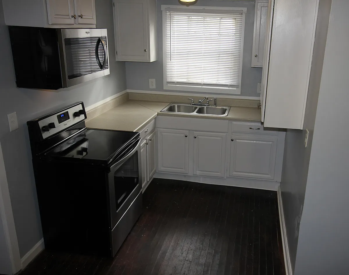 Building Photo - 759 Holmes St #759