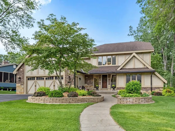 1313 W 158th St, Burnsville, MN 55306