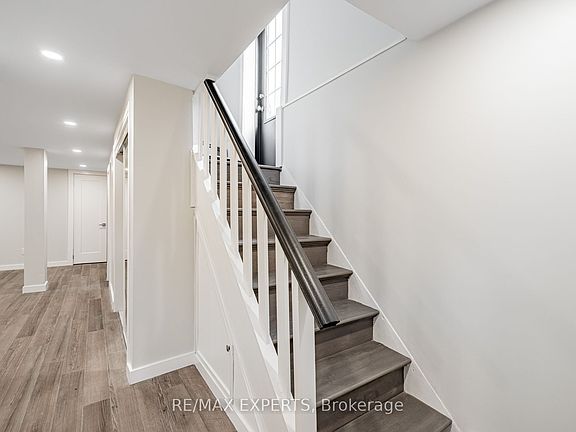 3rd image of 2103 Avenue Rd #Basement