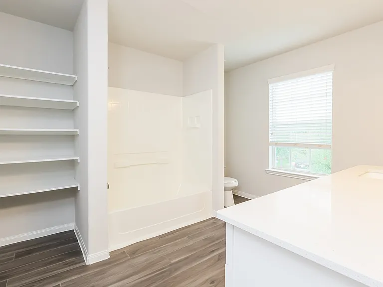 2422 Gibbs Bend Ct — Photo 21
