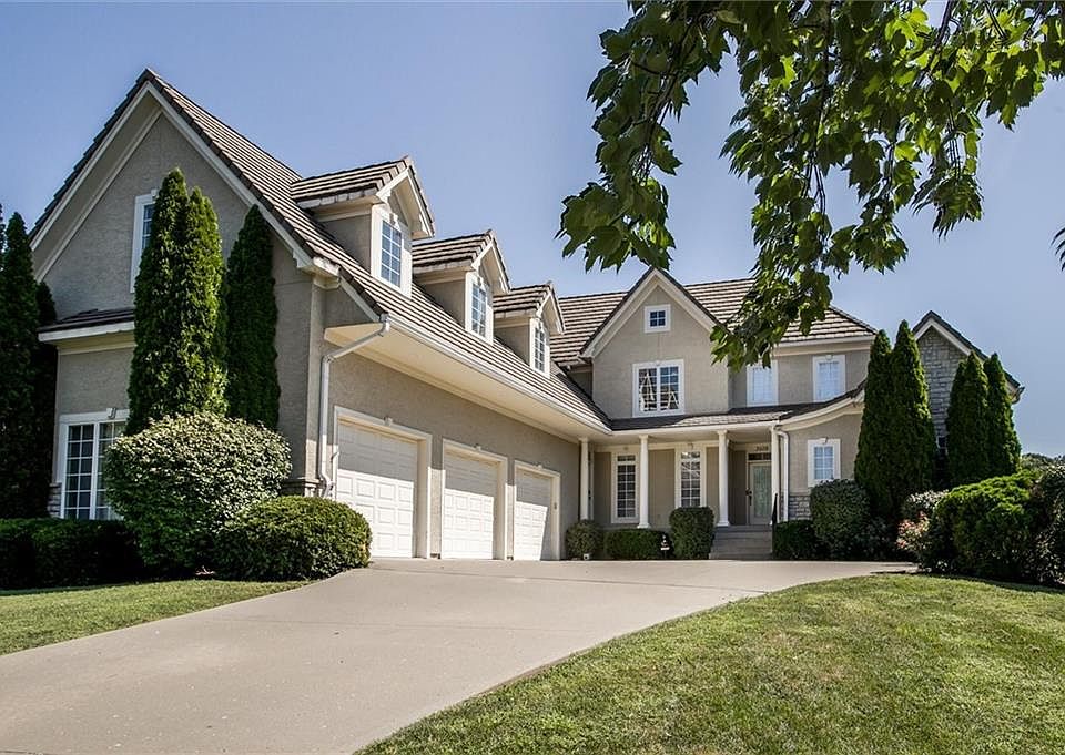 1st image of 3509 S Saddle Ridge Dr