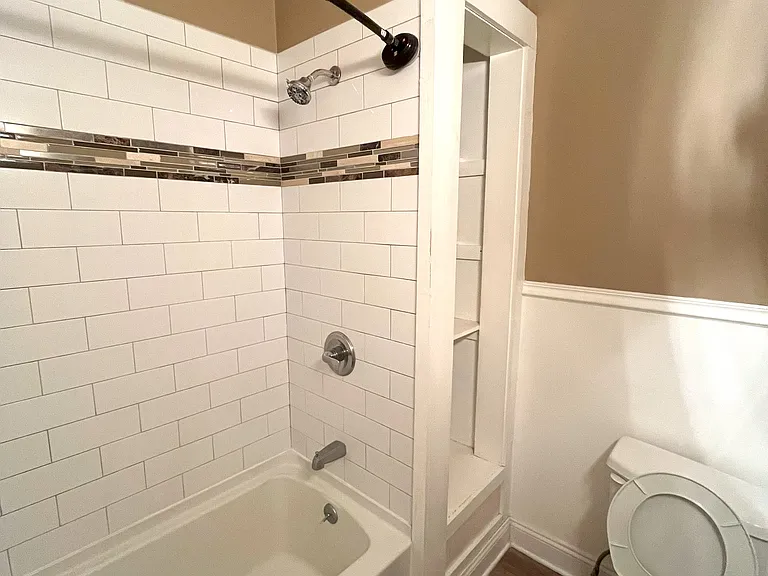 246 Lark St #1 — Photo 10