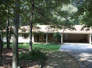 19 Country Ln, Cartersville, GA 30121
