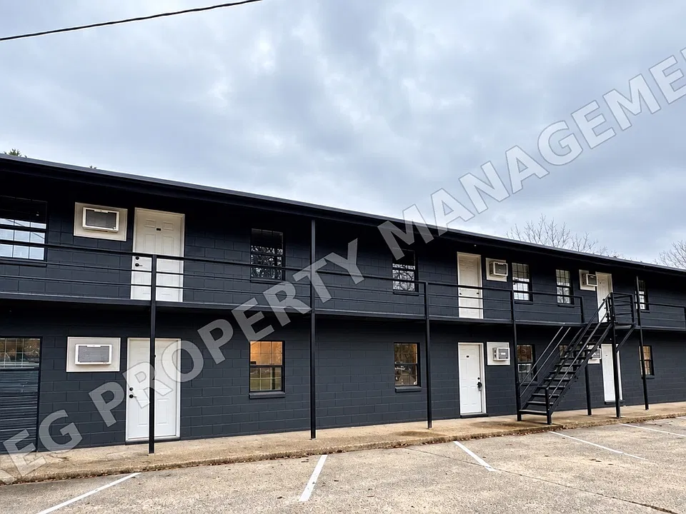 100 Caruthers St #103