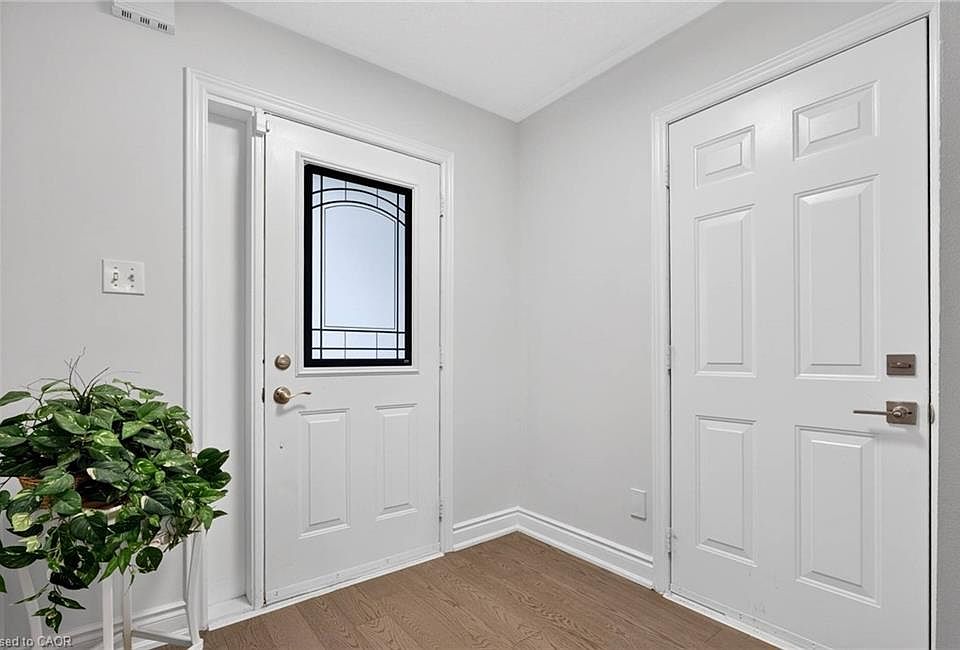 1st image of 43 Hillsburgh Dr