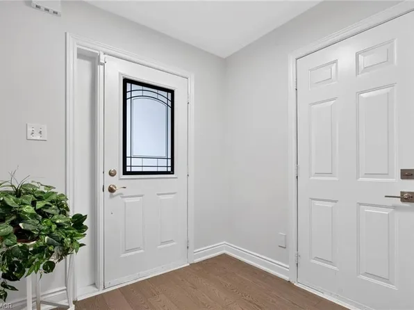 43 Hillsburgh Dr, Brampton, ON L6X 4Z4
