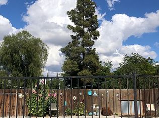 7100 School House Ln, Bakersfield, CA