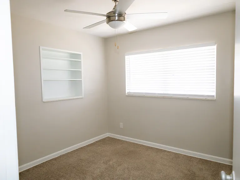 Walter Ave — Photo 10