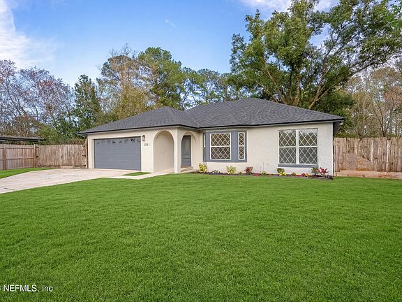 3rd image of 1311 ELK Court S