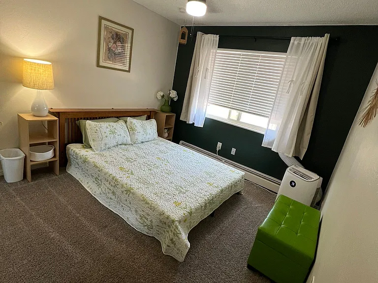 Bedroom can be furnished with a Queen or Twin over Full Bunk.