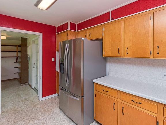 5th image of 3006 Lake Ellen Dr