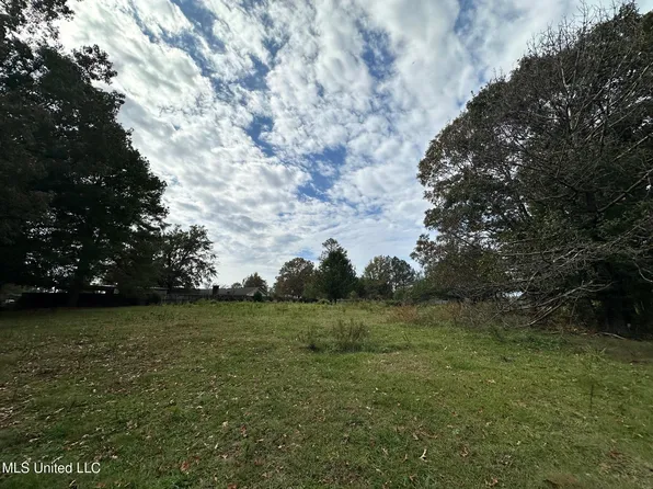 2 Ratliff Ferry Rd #2, Canton, MS 39046