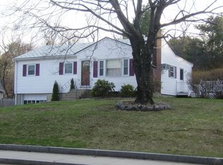 858 Pond St, Franklin, MA 02038