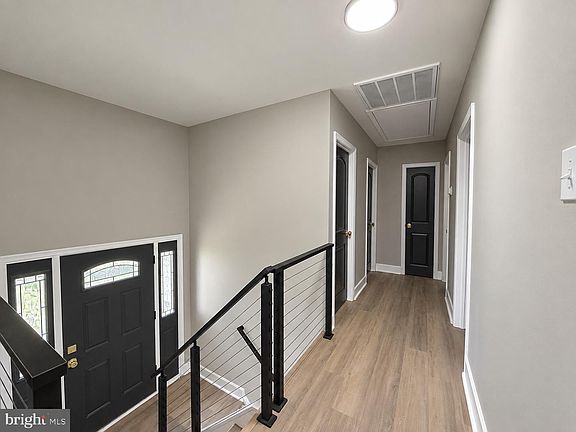 4th image of 262 Lea Ln