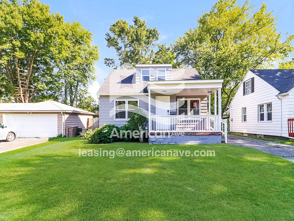 104 W Princeton Ave