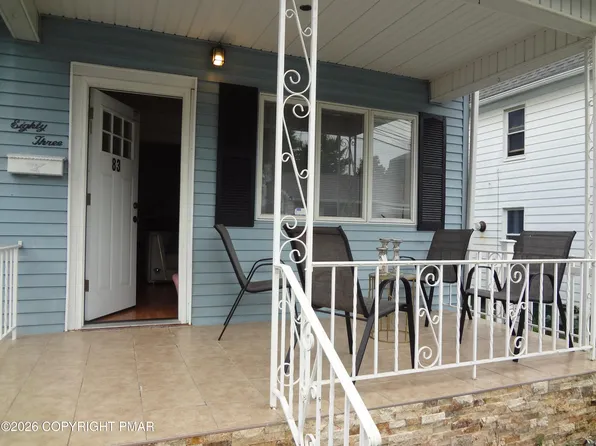 83 Bradford St, Wilkes Barre, PA 18702