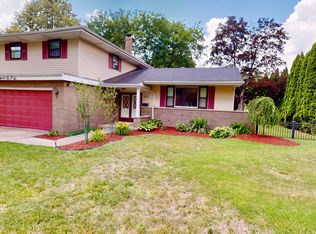 9206 White Oak Ave, Munster, IN 46321
