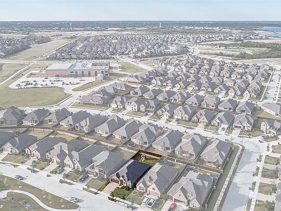 3rd image of 2101 Harmony Pier Ln