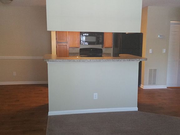 3rd image of 103 Paces Brook Ave APT 10314