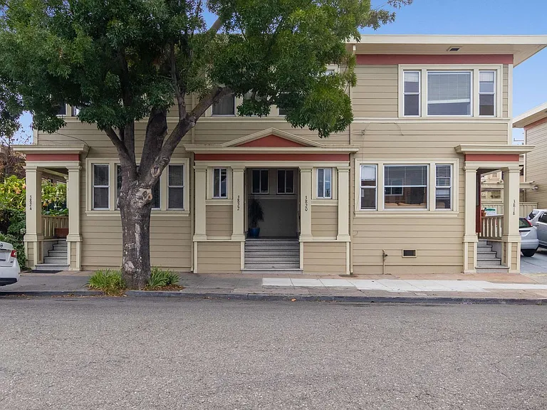 3818 Opal Street — Photo 1