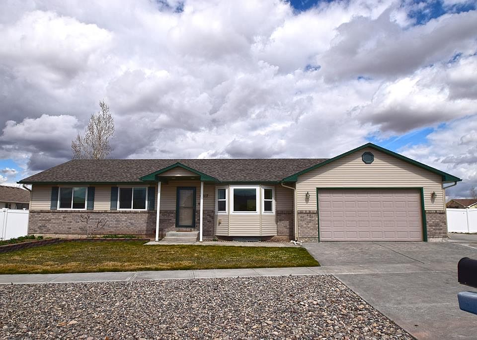 1st image of 4217 E Lewiston Pl