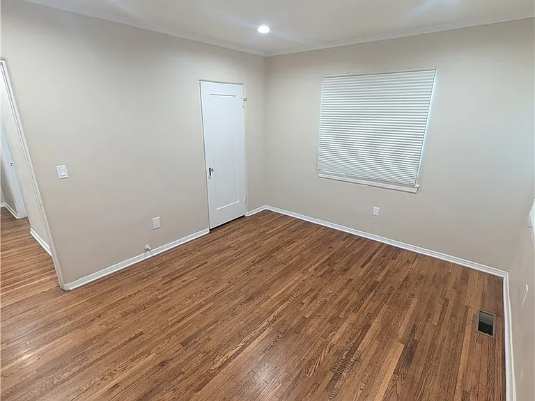 2609 Birch St — Photo 17