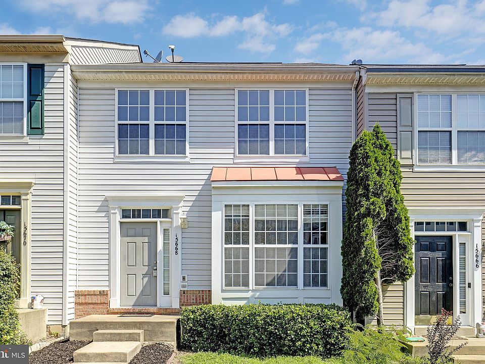 1st image of 15668 Mendoza Ln