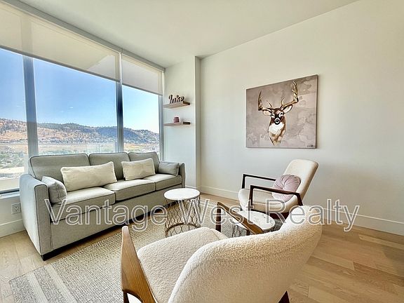 3rd image of 1181 Sunset Dr #1408